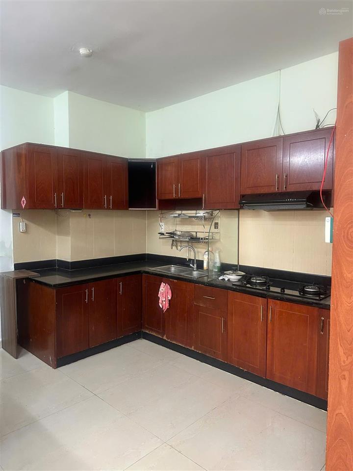 Chính chủ bán nhanh căn hộ 8x đầm sen, 1 phòng ngủ đã có sổ hồng giá 2.38 tỉ  0901 255 ***