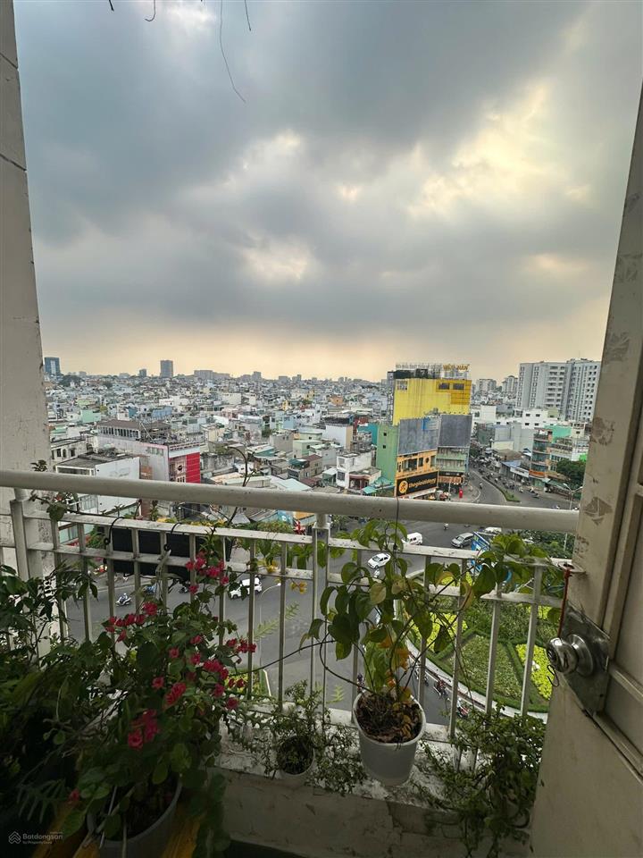 Bán căn hộ chung cư phú thọ đường nguyễn thị nhỏ, phường 15, q11(cũ), giá 3.5 tỷ có sổ, 60 m2