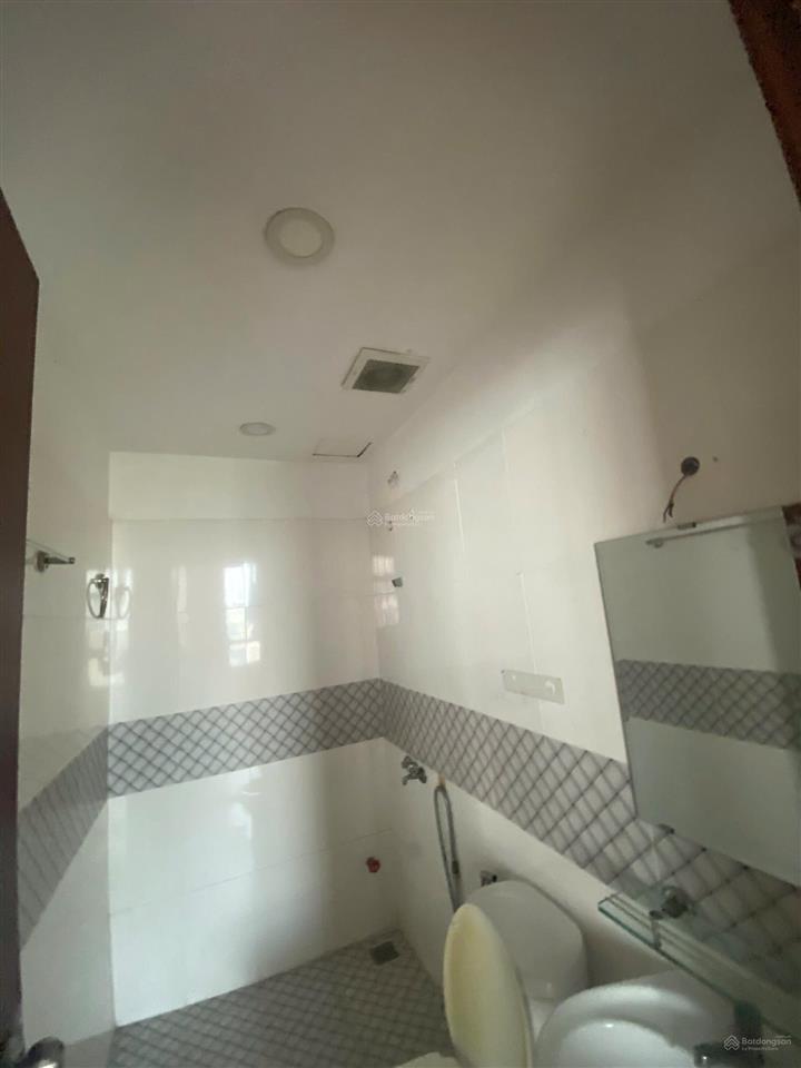 Chung cư 312 lạc long quân cần bán căn giá 3,45 tỷ, 65m2, 2 phòng ngủ xem nhà trực tiếp