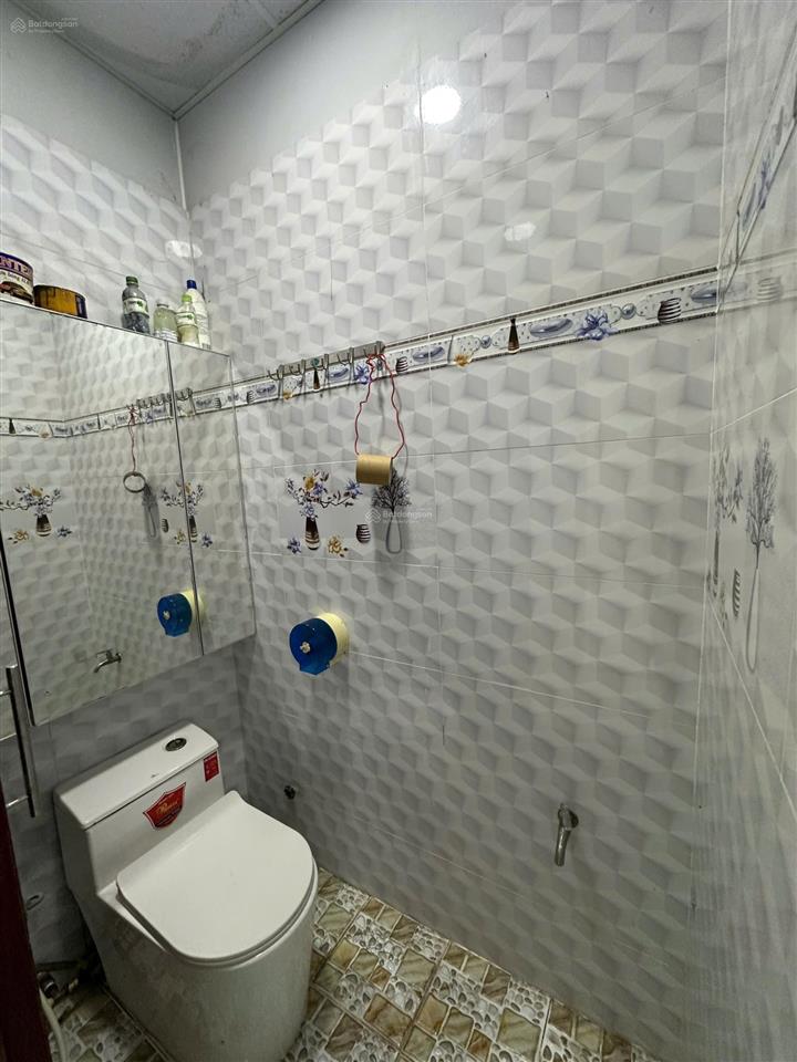 Chung cư 312 lạc long quân cần bán căn giá 3,45 tỷ, 65m2, 2 phòng ngủ xem nhà trực tiếp