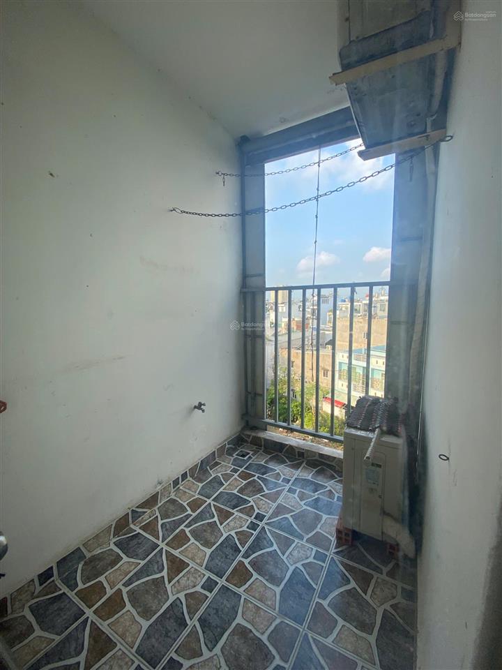 Chung cư 312 lạc long quân cần bán căn giá 3,45 tỷ, 65m2, 2 phòng ngủ xem nhà trực tiếp