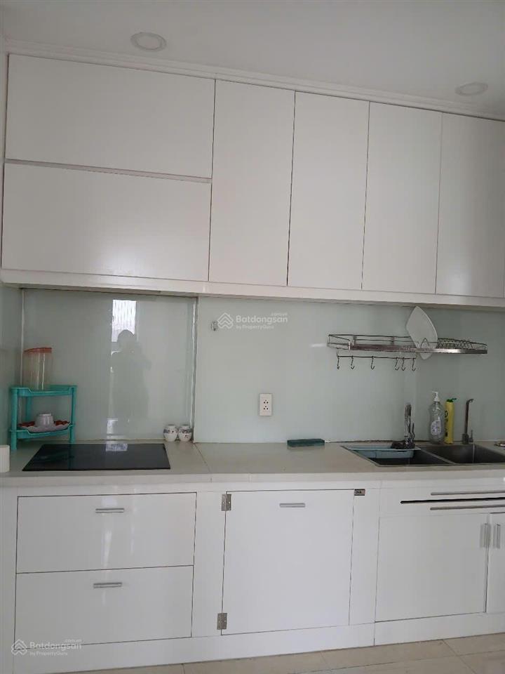 Bán gấp căn hộ 2 phòng ngủ, 63m2 tại khu căn hộ idico tân phú, giá 3,15 tỷ sổ đầy đủ