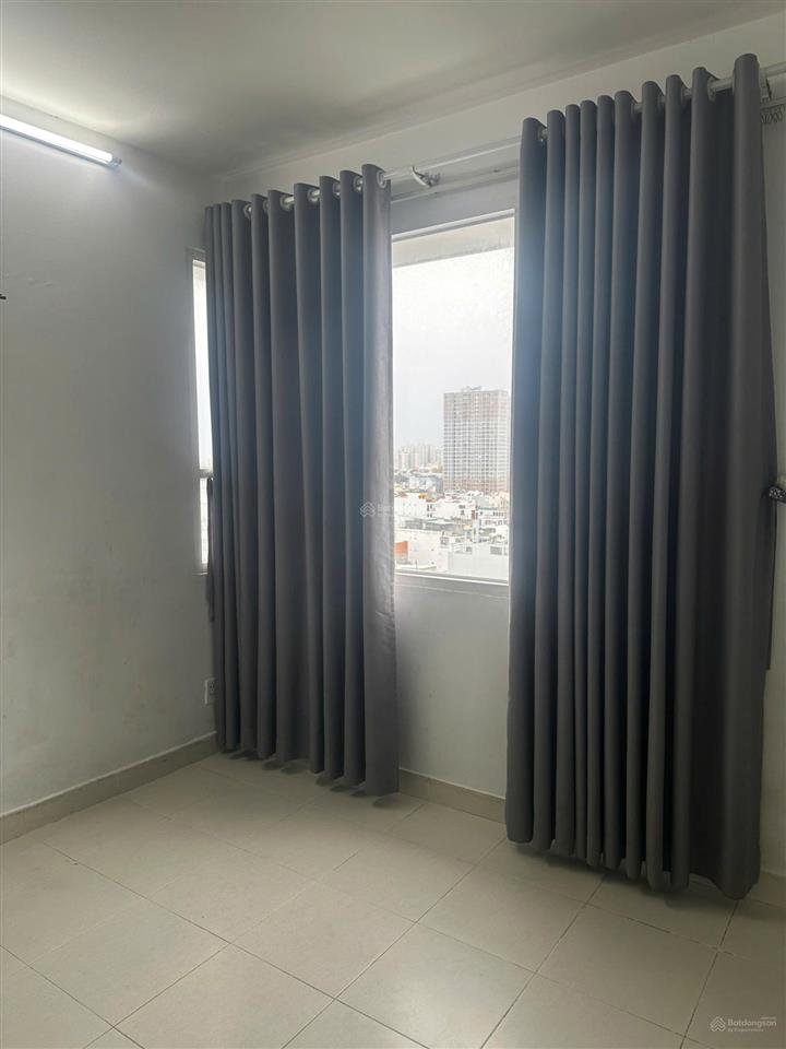 Cần bán nhanh căn hộ tân phú 2 phòng ngủ, 2wc, giá 3,3 tỷ đã có sổ hồng, 73m2  0901 255 ***