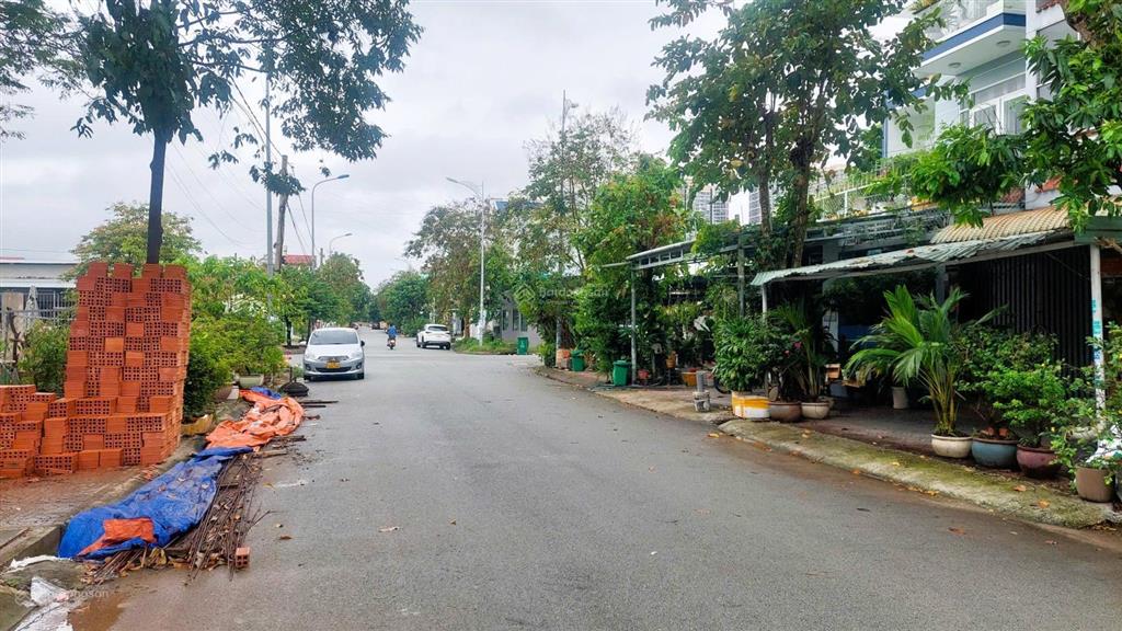 Bán đất góc 2 mặt tiền 338m2 full thổ, ngang 17m hiếm, đường 10m, gần vinhomes, 28 tỷ