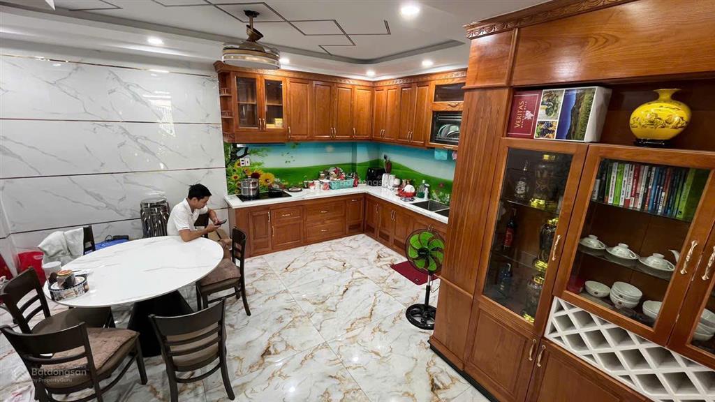 Bán nhà 4 tầng hẻm ô tô thông lê văn quới, tặng nội thất cao cấp, chỉ 7.2 tỷ