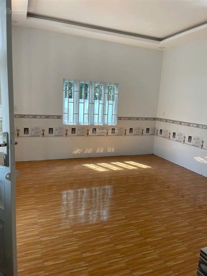 Nhà vườn 1.000m2 phước thạnh, củ chi chỉ 2,7 tỷ, dt 18x56m nhà 2pn, có vườn cây ăn trái.