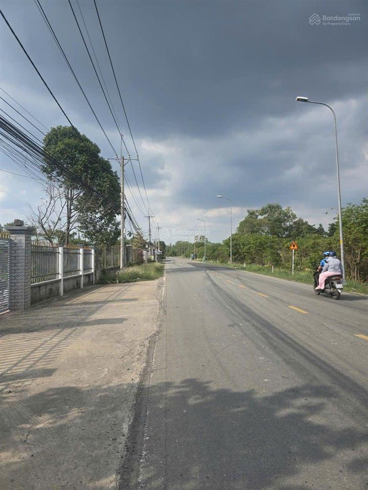Bán nhà 2 mặt tiền đường nguyễn văn khạ, dt=16x33=458m2, có 180m2 tcư, thuộc xã tân an hội giá 7 tỷ