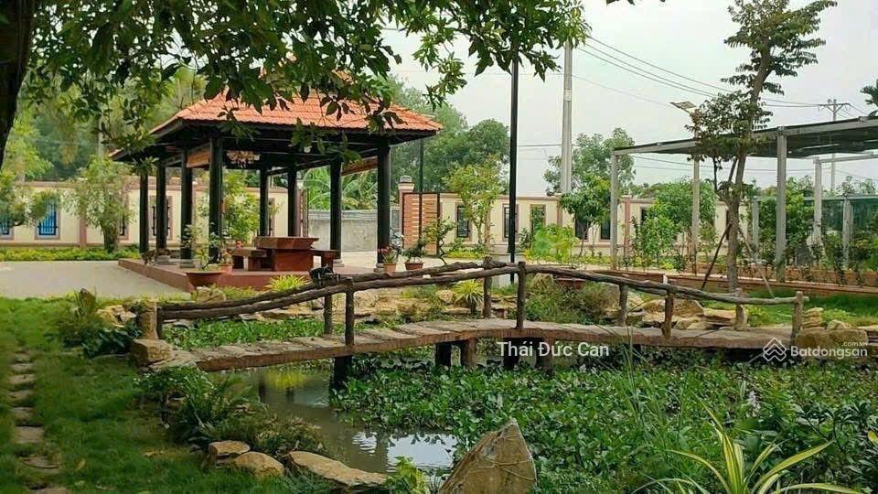 Villa + biệt thự vườn dt=3.000m2 có 300m2 thổ cư. giá chỉ 17,5 tỷ, xã phước vĩnh an, thiết kế đẳng