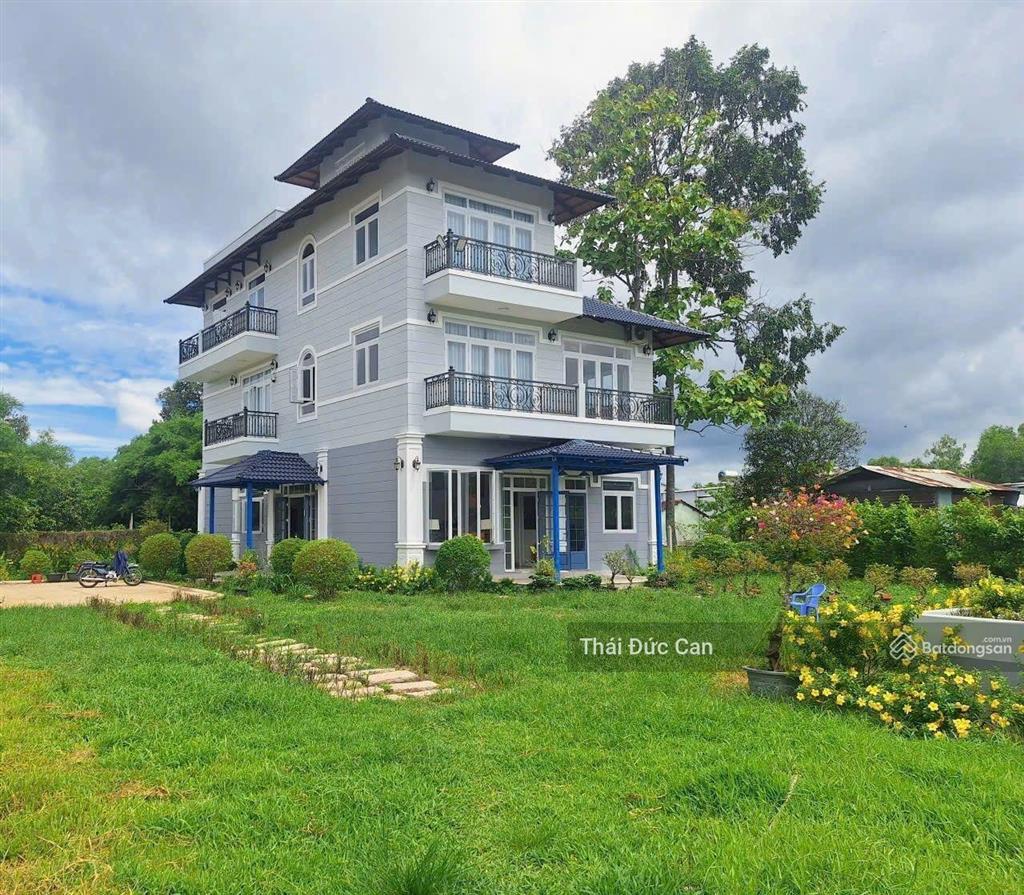 Biệt thự sân vườn, đường tỉnh lộ 7, thái mỹ, củ chi, tp. hcm. dt 2553m2 thổ cư 300m2