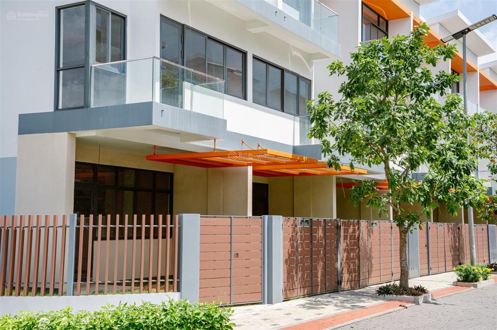 Đón đầu hạ tầng long hậu phát triển, cần bán nhà phố elite life đã có sổ hồng