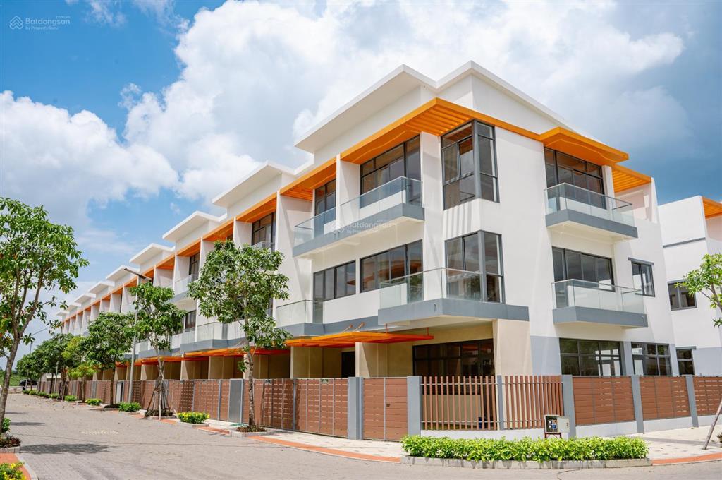 Đón đầu hạ tầng long hậu phát triển, cần bán nhà phố elite life đã có sổ hồng