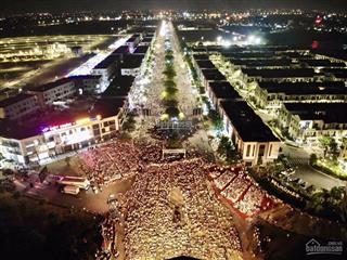 Chính chủ bán căn shophouse 3 tầng. dt 120m2 vị trí đắc địa dự án centa city giá chỉ 8,x tỷ bao phí