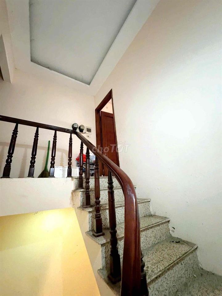 Cho thuê phòng trọ đầu ngõ Giáp Bát, đường Giải Phóng