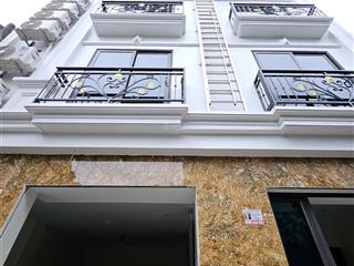 Cho thuê toà nhà căn hộ dịch vụ full đồ tại số 26 ngõ 3 ngự câu 2 an khánh giá 40 triệu