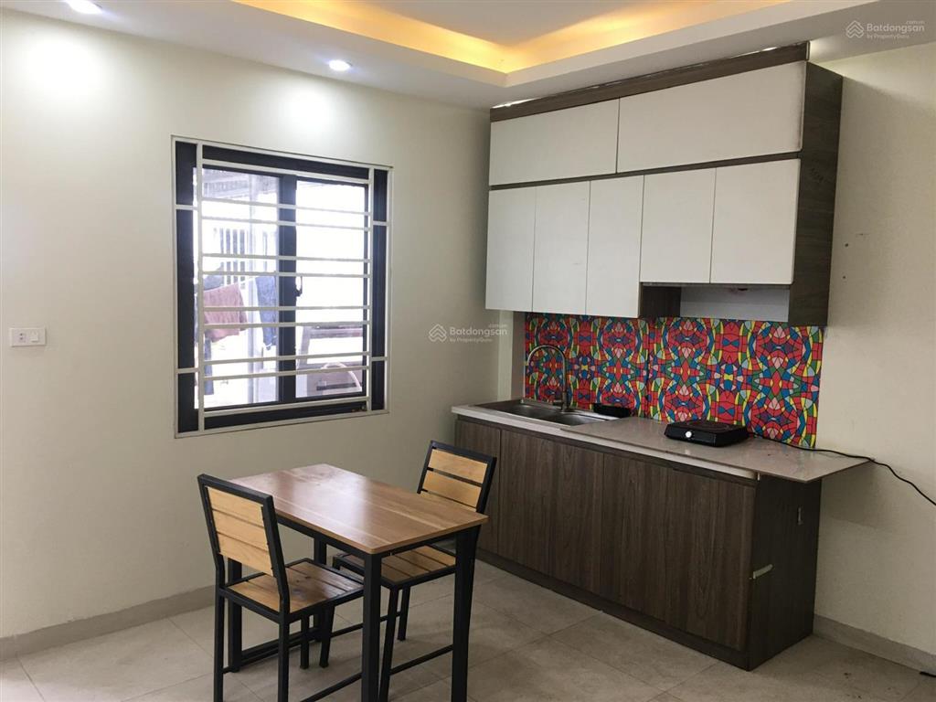 Căn hộ 2 phòng ngủ lạc long quân gần hồ tây giá 7.2tr