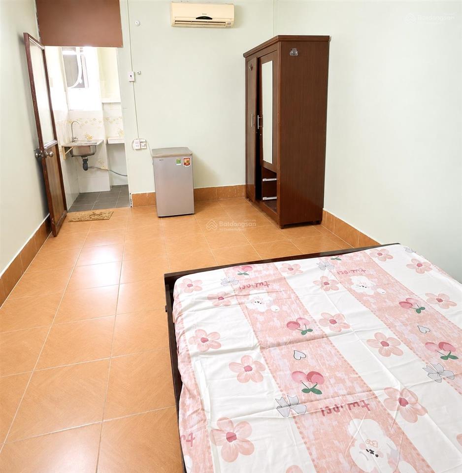 Phòng trọ giá rẻ đường cmt8, giờ tự do, khoá vân tay, thang máy, bảo vệ 24/24, ko chung chủ