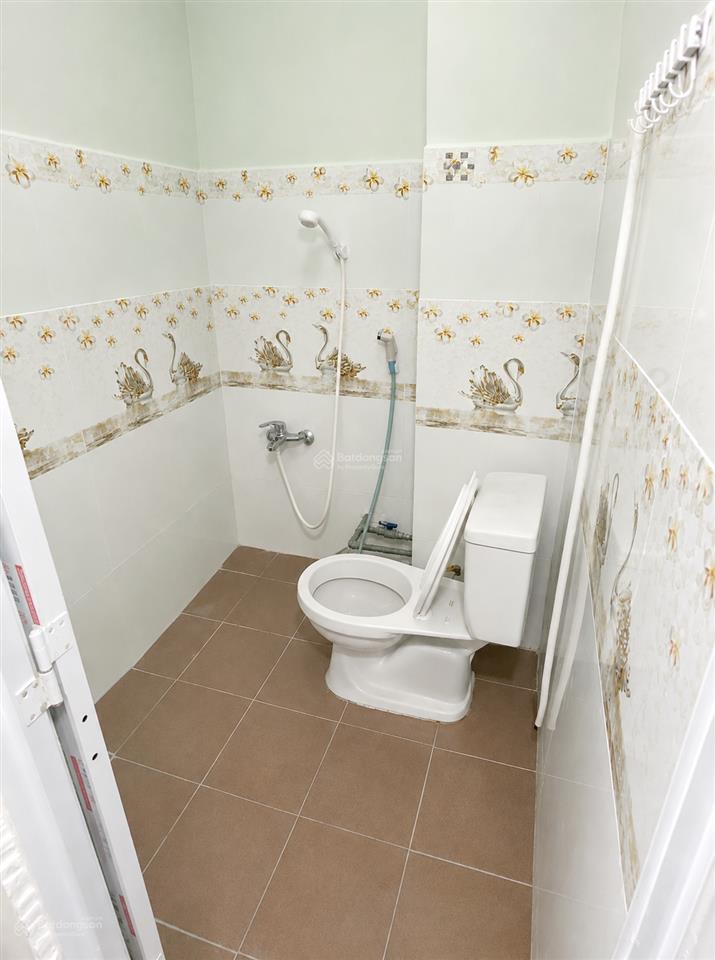 Phòng trọ giá rẻ đường cmt8, giờ tự do, khoá vân tay, thang máy, bảo vệ 24/24, ko chung chủ