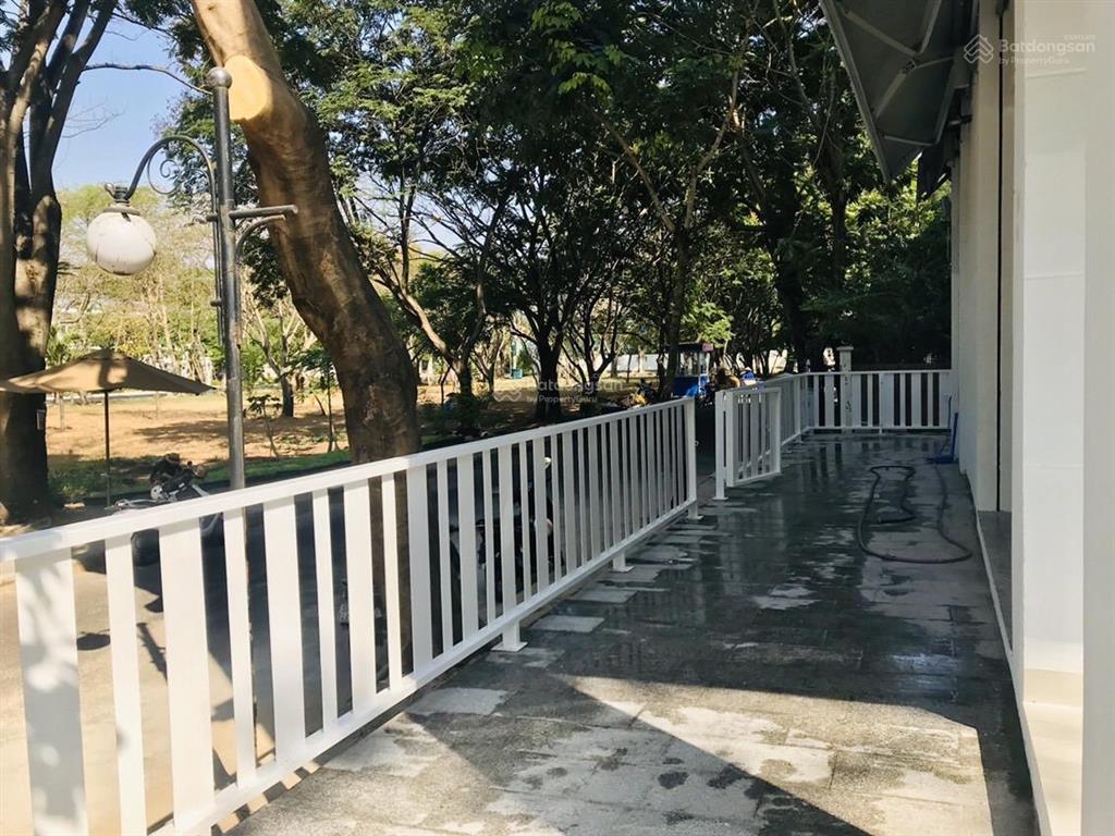 Vũ hoàng villa  cho thuê mặt bằng nhà phố thương mại  trung tâm phú mỹ hưng. cạnh bên cầu ánh sao