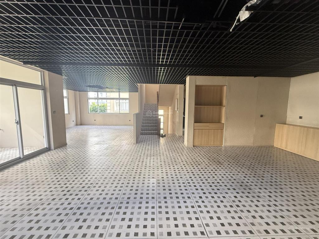 Vũ hoàng villa  cho thuê mặt bằng thương mại mặt tiền đường lớn  trung tâm phú mỹ hưng