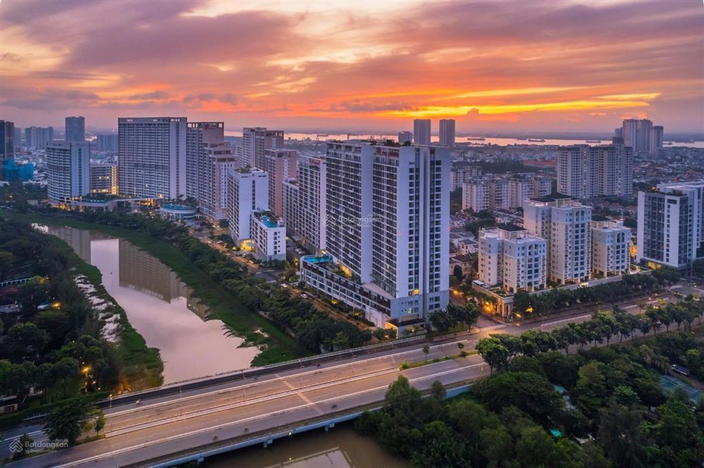 Vũ hoàng villa  chuyên cho thuê mặt bằng phú mỹ hưng, nguyễn đức cảnh, phạm văn nghị, midtown,...