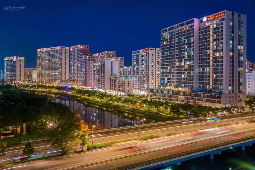 Vũ hoàng villa  chuyên cho thuê mặt bằng phú mỹ hưng, nguyễn đức cảnh, phạm văn nghị, midtown,...