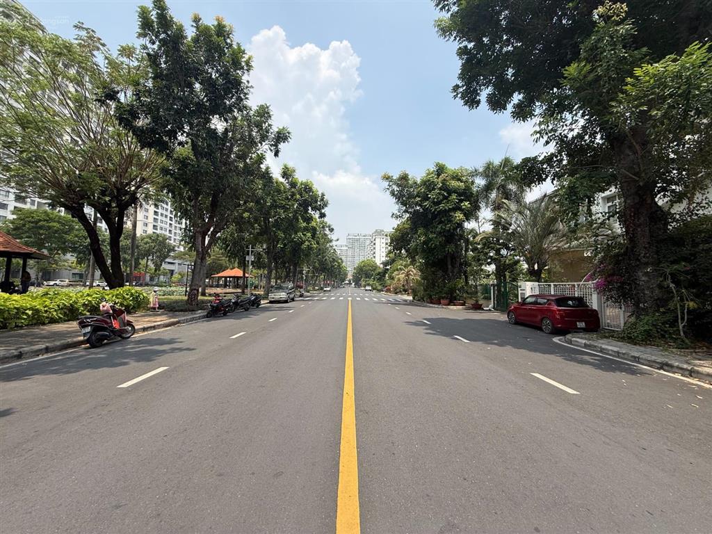 Vũ hoàng villa  bán biệt thự tứ lập 262.5m2 view trực diện công viên 2ha. cực hiếm, chỉ có 8 căn.
