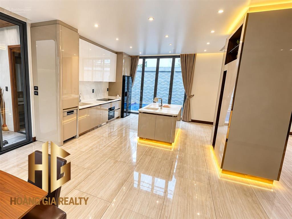Vũ hoàng villa  bán biệt thự đơn lập 420m2 trung tâm pmh. giá giảm mạnh 135 tỷ về 115 tỷ tl