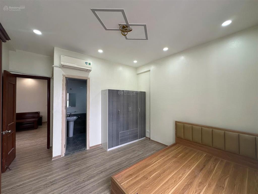 Chính chủ bán nhanh căn góc 83m, nhà đẹp  full nội thất giá cực tốt chung cư nam xa la