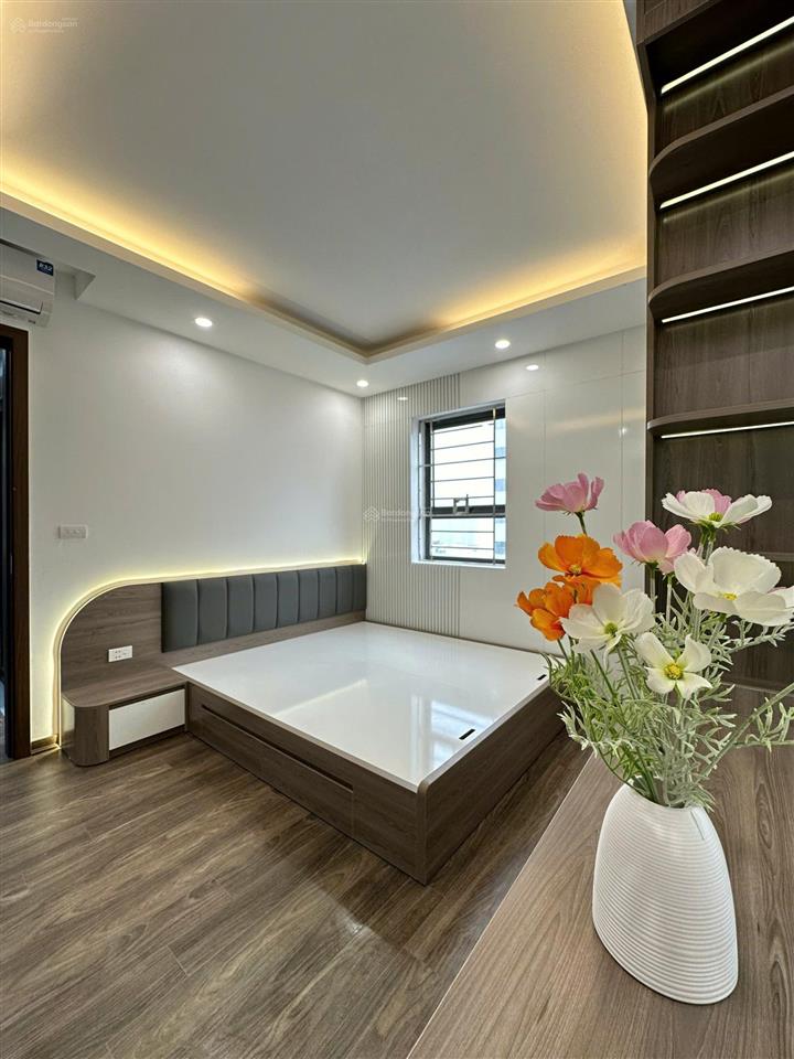 Căn hộ chung cư 63 m2, 2pn, 1wc, nội thất đầy đủ, khu vực tòa bắc rice city khu đô thị tây nam linh