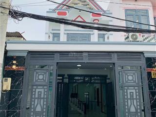 Cần bán căn nhà 5x22 sổ riêng 1 lầu ấp 3 gần chợ đầu mối hóc