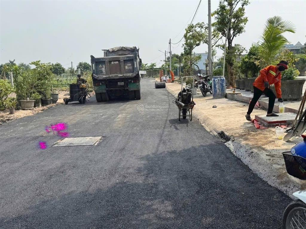 Bán lô đất 5x28m, sổ riêng đường nhựa 8m