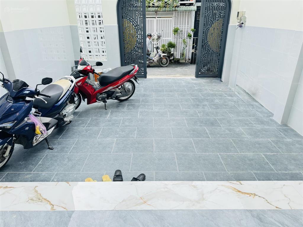 Bán nhà xã tân xuân 5m x 24m lê thị hà  tân xuân 1