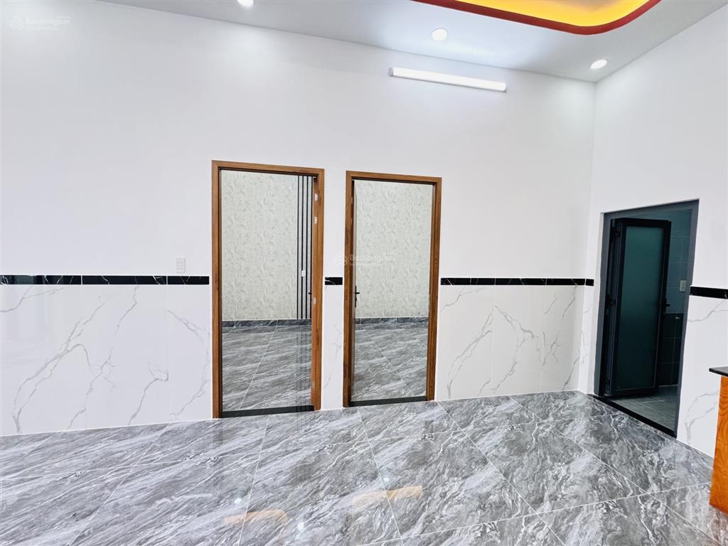 Bán nhà 6,7m x 21m, sổ riêng sẵn gần trường cấp 3 phạm văn sáng