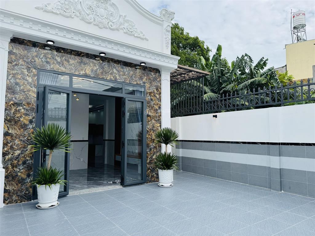 Bán nhà 6,7m x 21m, sổ riêng sẵn gần trường cấp 3 phạm văn sáng