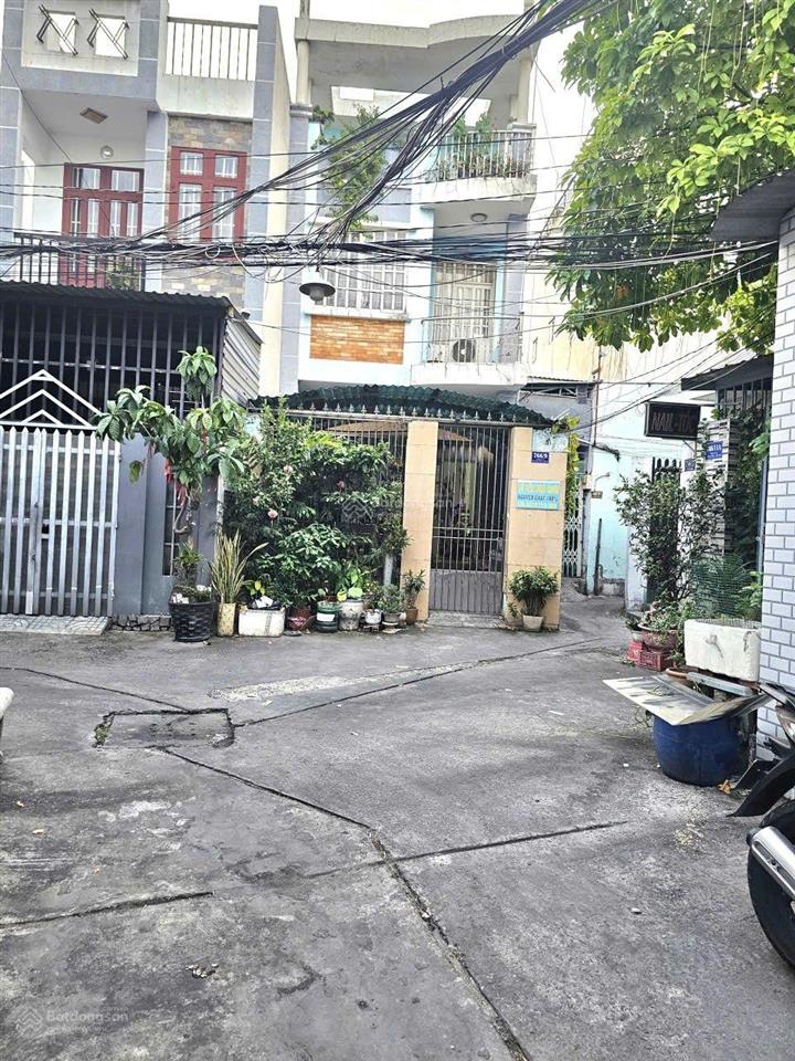 Mình chính chủ bân nhà hẻm 6m đường tỉnh lộ 10, ngay đường tên lửa