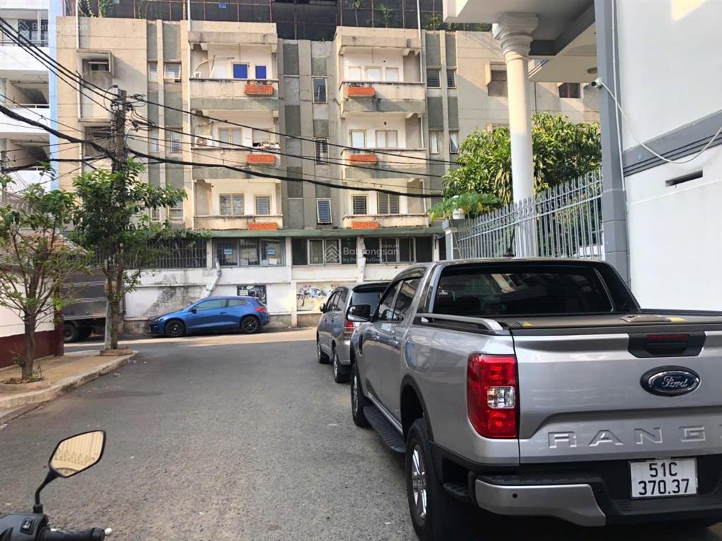 Nhà 4 tầng đường nhựa 10m nguyễn kiệm sát sân bay 77m2 chỉ 13,5 tỷ