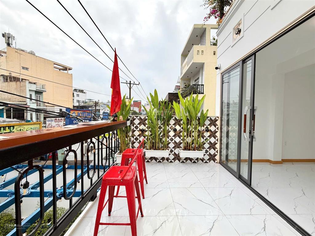 Mặt tiền đường phan văn trị, phường bình lợi trung, hồ chí minh dt 5.3x18m giá 10,5 tỷ