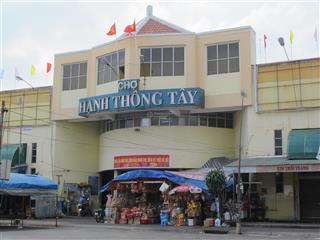 Mặt tiền bên hông chợ hạnh thông tây dt (4m x 23m) cn 90m²  4 tầng giá 12,5 tỷ.