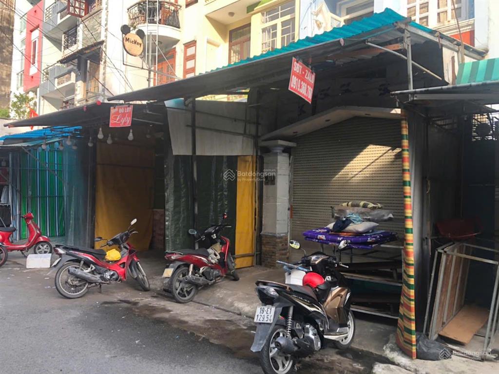 Mặt tiền bên hông chợ hạnh thông tây dt (4m x 23m) cn 90m²  4 tầng giá 12,5 tỷ.