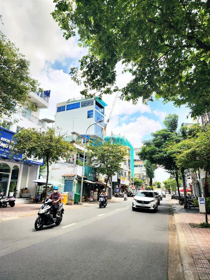 Mặt tiền đường trần huy liệu, phường 8, quận phú nhuận 11m x 15m (dt 145.6m²) giá 28 tỷ