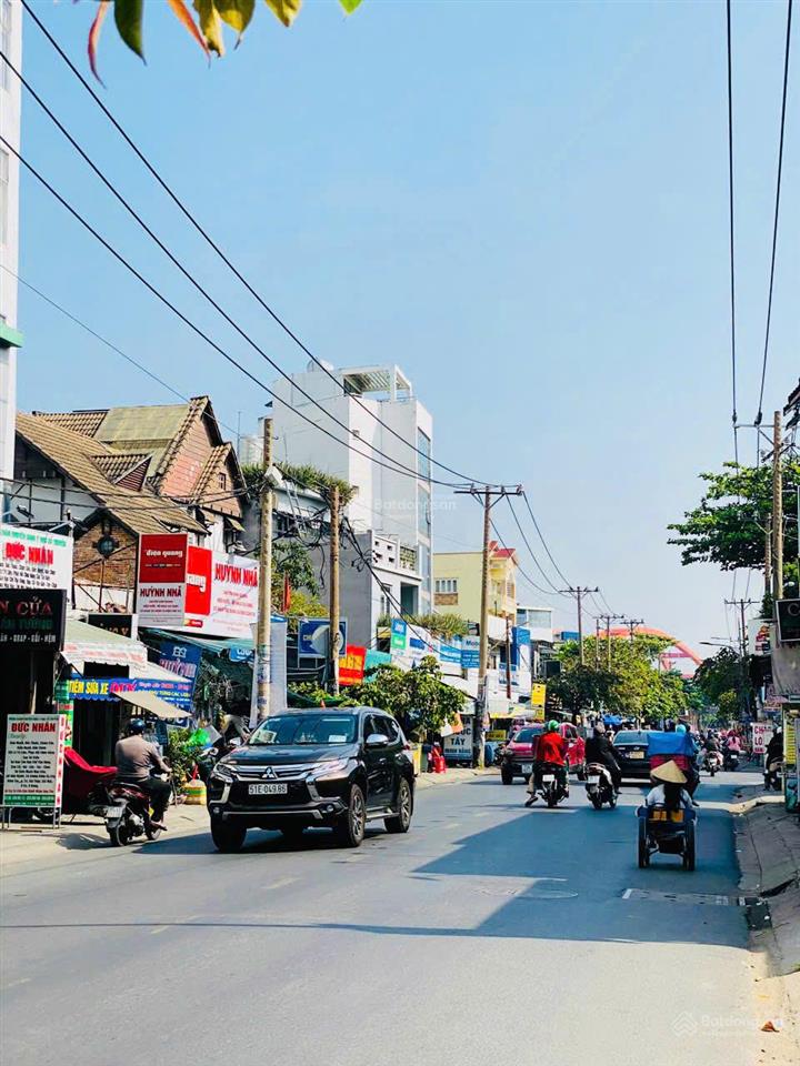 Mặt tiền nơ trang long, p.13, bình thạnh, dt 100.8m2 giá 15,5 tỷ