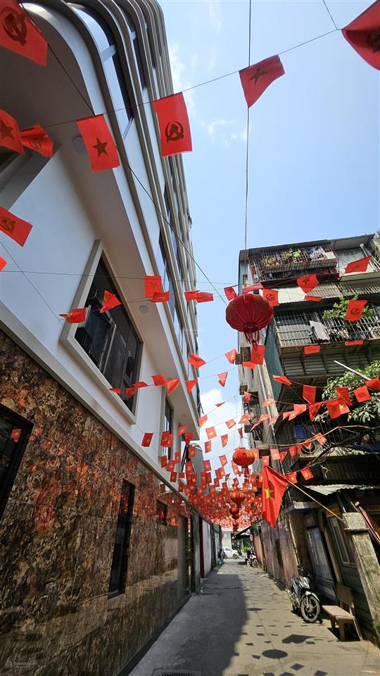 Nhà ngõ 469 nguyễn trãi, dt 80m2, xd 8 tầng, mt 5.5m, 3 mặt thoáng, ô tô đỗ, thang máy, 31 tỷ