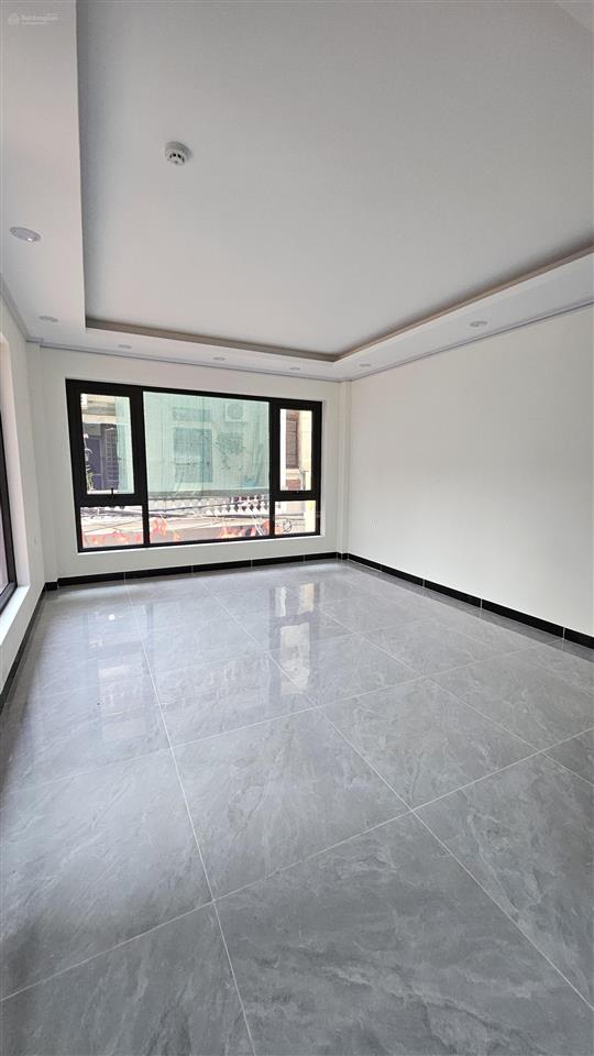 Nhà ngõ 469 nguyễn trãi, dt 80m2, xd 8 tầng, mt 5.5m, 3 mặt thoáng, ô tô đỗ, thang máy, 31 tỷ