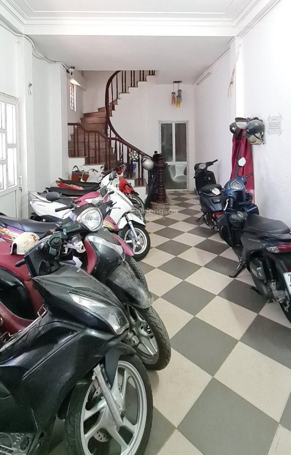Bán nhà thái thịnh 1, dt 55m2 x 5t, mt 4m, lô góc 3 mặt thoáng, ô tô đỗ cửa, doanh thu 35tr/th