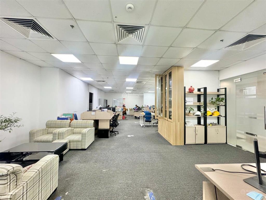 Bán sàn văn phòng 1.092m2 số 197 trần phú  htt tower 1  dt 300tr/tháng  sổ đỏ vĩnh viễn  56 tỷ