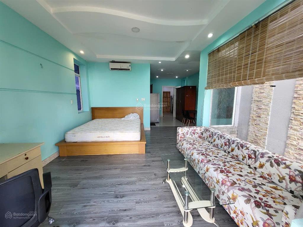 Cho thuê phòng full nội thất trong villa sân vườn q7