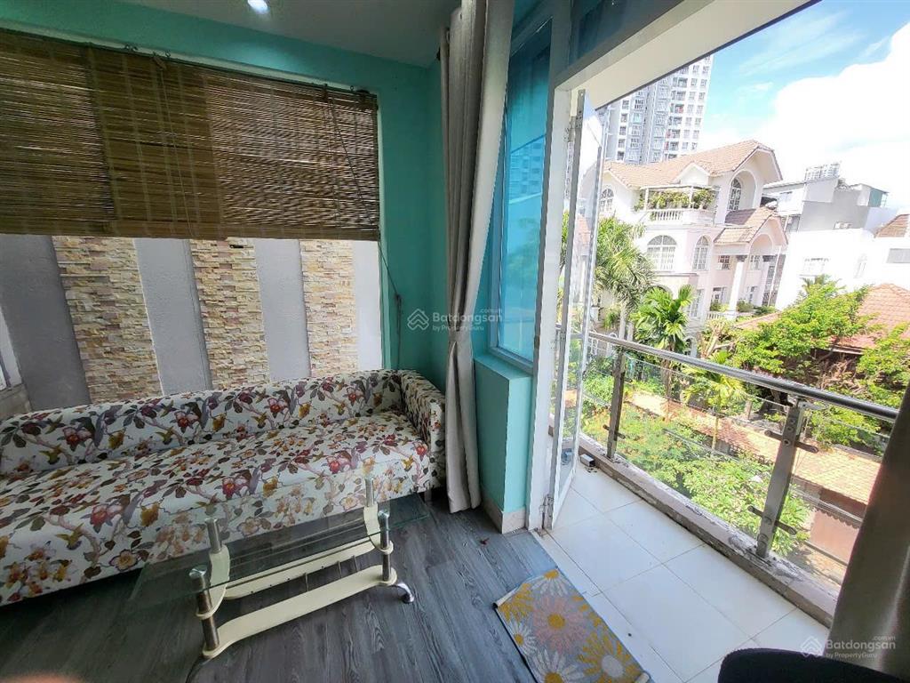 Cho thuê phòng full nội thất trong villa sân vườn q7