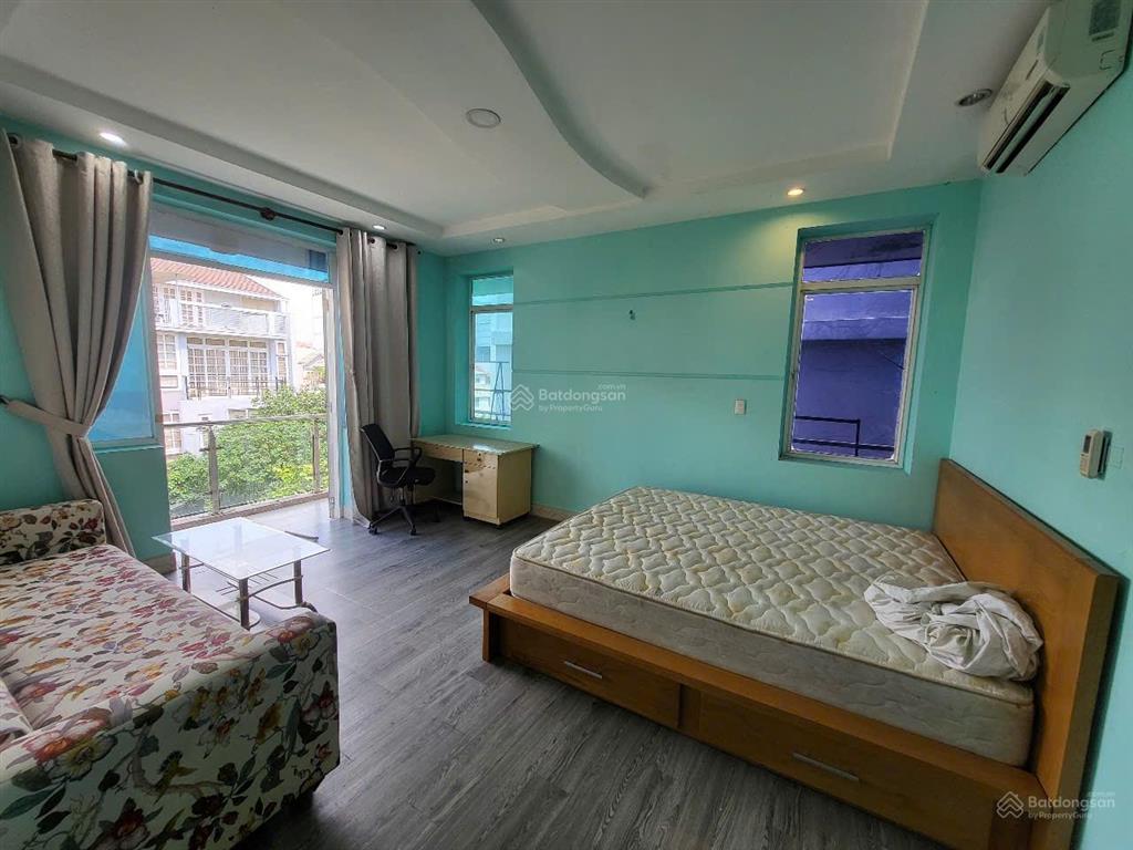 Cho thuê phòng full nội thất trong villa sân vườn q7
