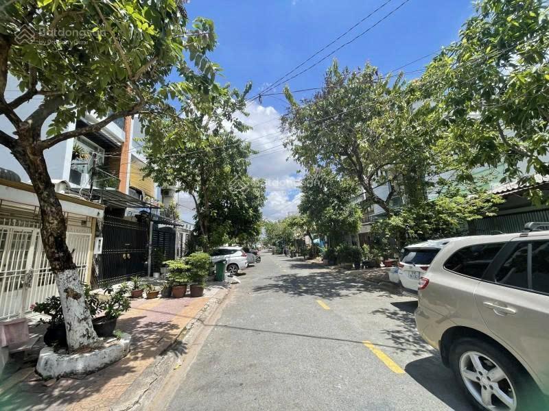 Giá tốt đầu tư siêu phẩm đất lớn, hơn 1000m2 full thổ  phước long a  quận  9