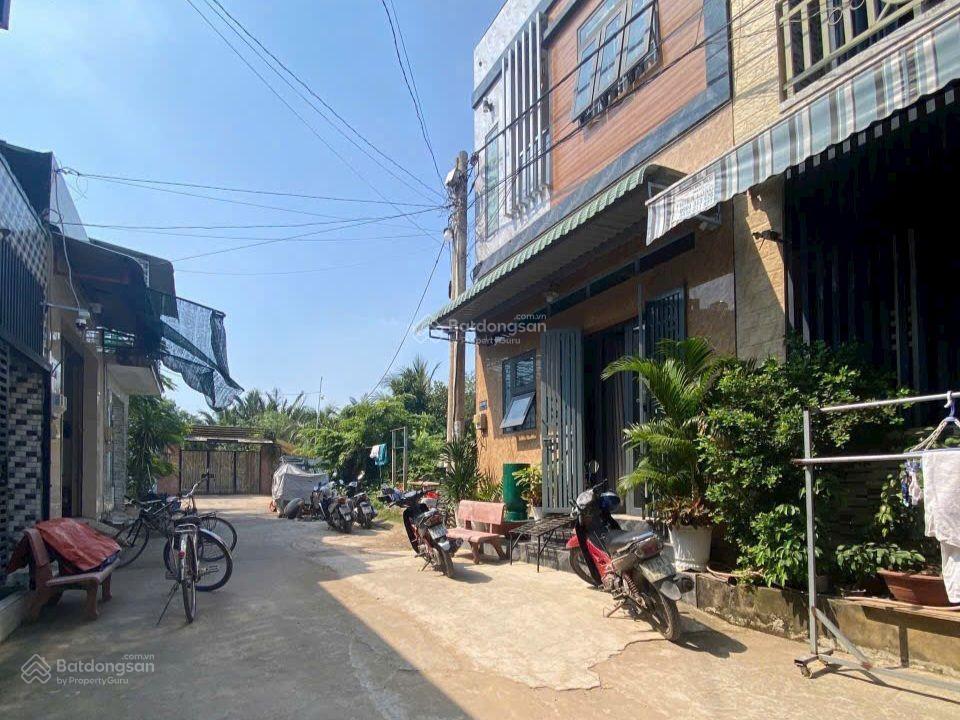 Bán đất dt 59m2 giá 2,35 tỷ tại đường 8, long phước, tp. hcm
